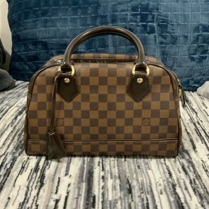 ‼️SOLD‼️ LV BAG